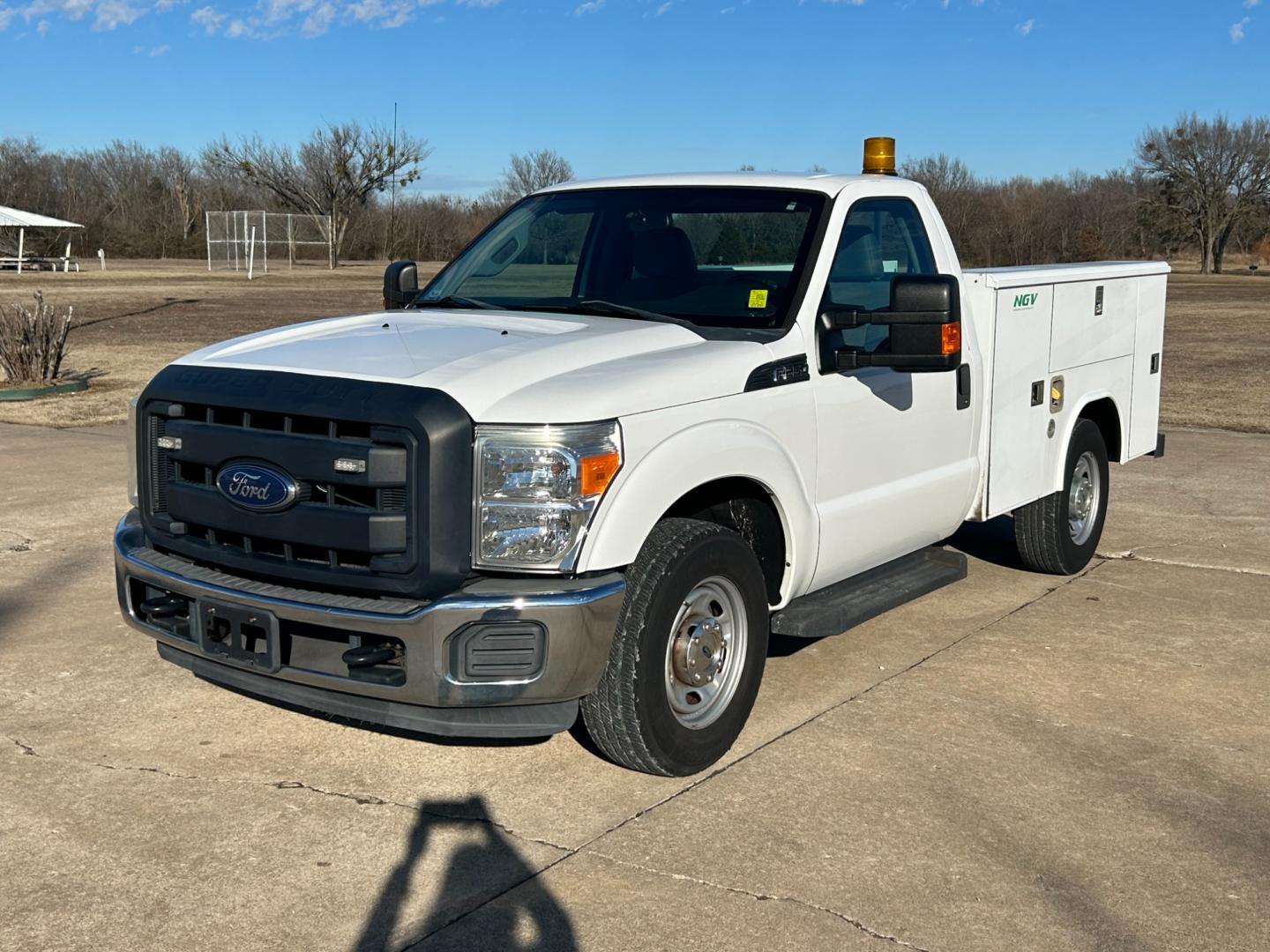 2015 White /Gray Ford F-250 SD XLT 2WD (1FDBF2A66FE) with an 6.2L V8 OHV 16V engine, 6-Speed Automatic transmission, located at 17760 Hwy 62, Morris, OK, 74445, (918) 733-4887, 35.609104, -95.877060 - Photo#0